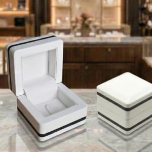 CAJA MADERA ANILLO BLANCO